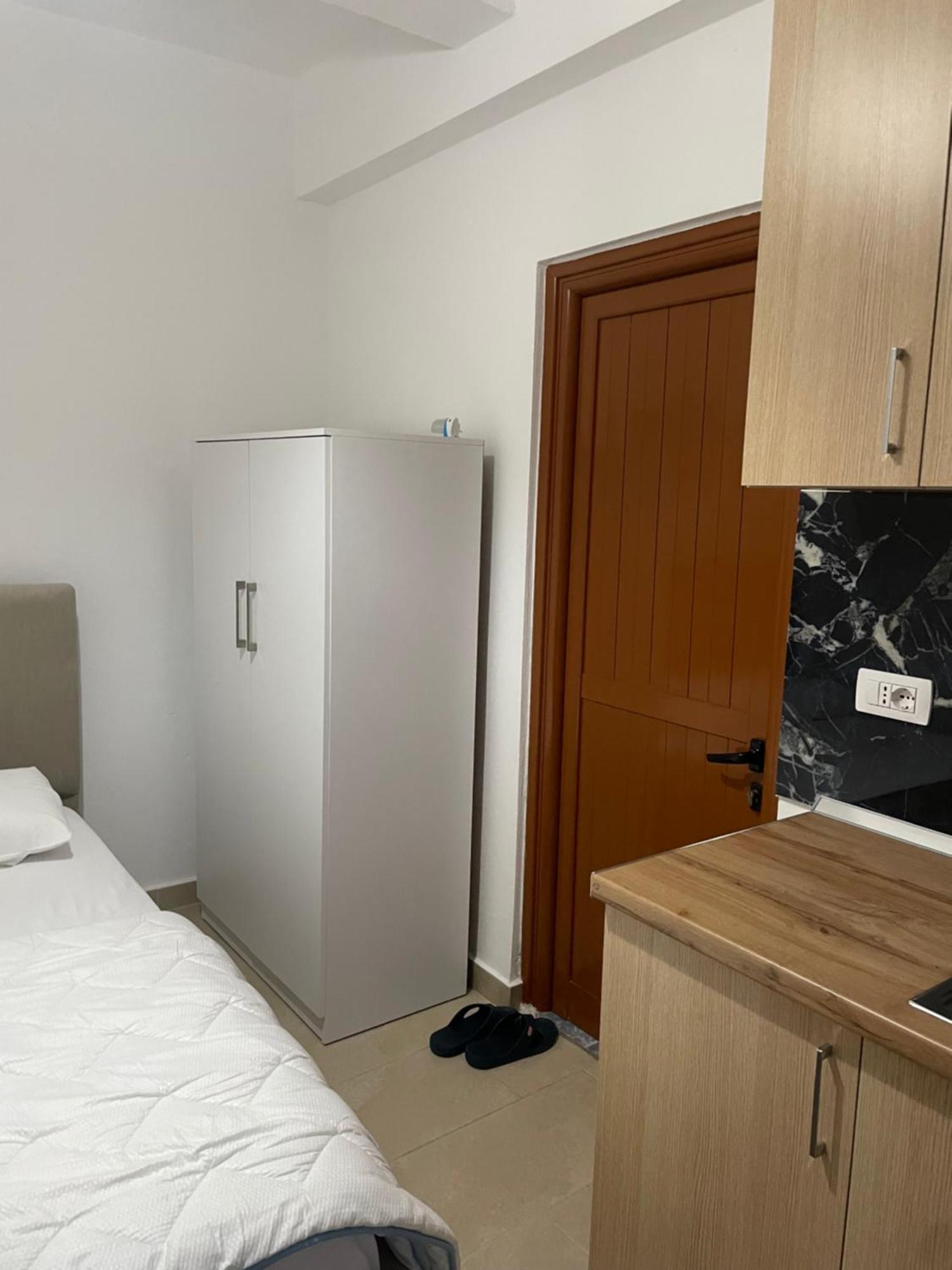 Rent Loren Holiday home Vlore