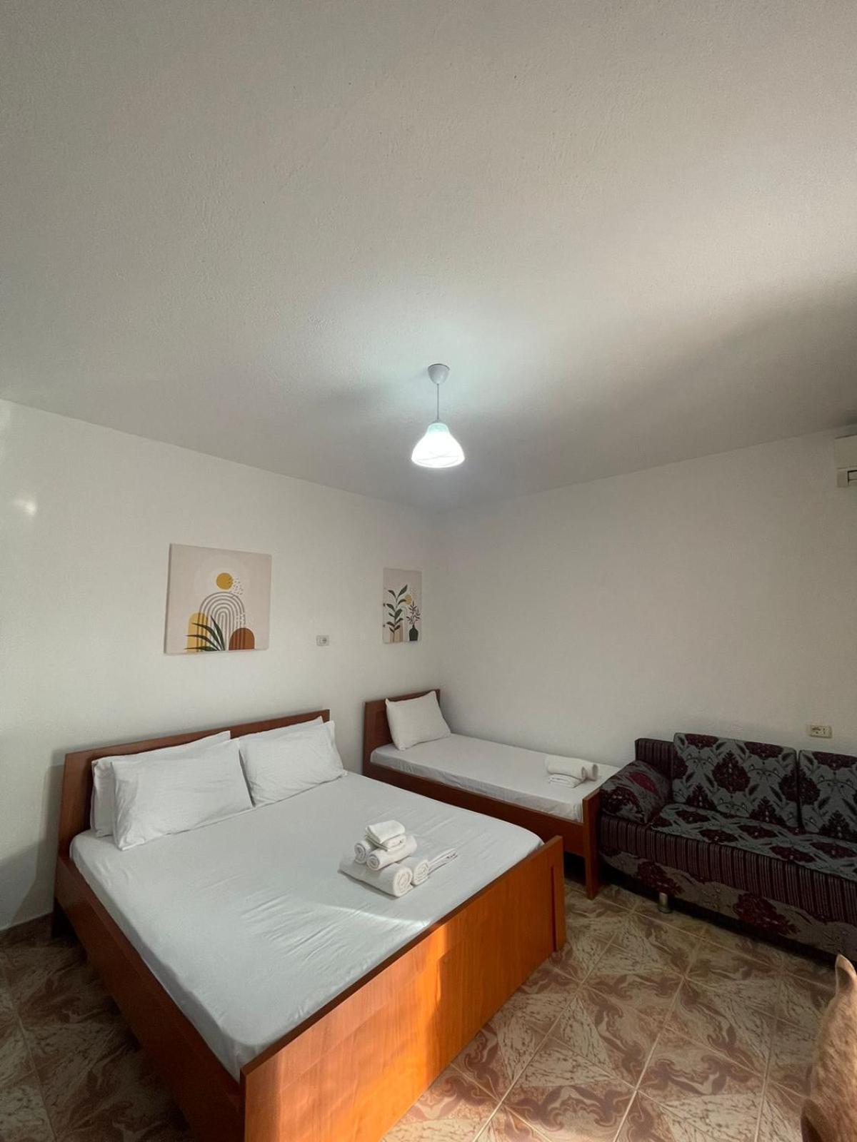 Rent Loren Holiday home Vlore