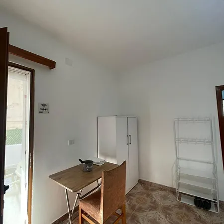 Rent Rooms Loren Vlore Exterior photo