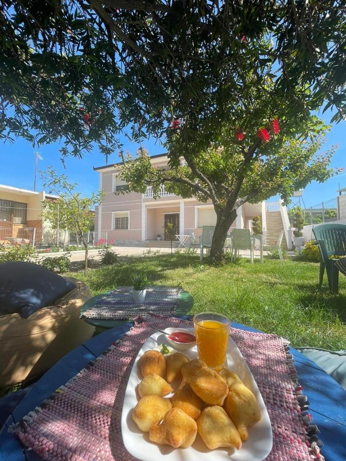 Rent Loren Ferienhaus Vlorë